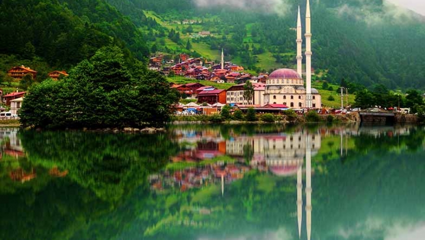 UÇAKLI KARADENİZ VE KAFKASYA TURU