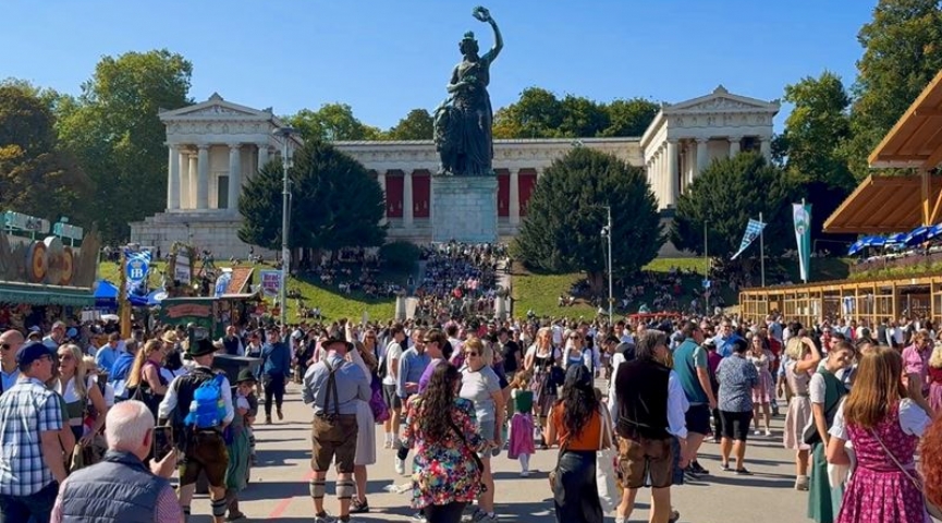 Elegant Oktoberfest Bavyera Turu